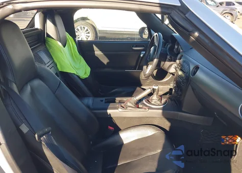 2008 Mazda Mx-5 Grand Touring z USA, uszkodzony, nr VIN JM1NC26FX80147250